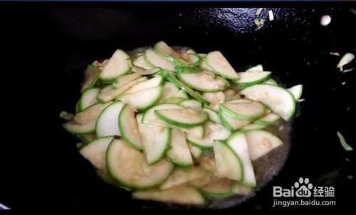 晚上吃茭瓜-第3张图片-国产精品黑料吃瓜网曝