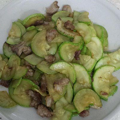 吃瓜大爷云南,吃瓜大爷的美食之旅-第3张图片-国产精品黑料吃瓜网曝