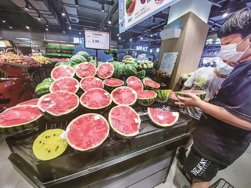 吃瓜在商场,揭秘购物中心的趣味瞬间-第3张图片-国产精品黑料吃瓜网曝 吃瓜在商场,揭秘购物中心的趣味瞬间-第3张图片-国产精品黑料吃瓜网曝