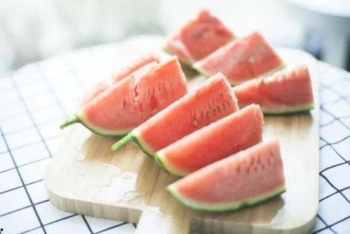 吃瓜400多页-第3张图片-国产精品黑料吃瓜网曝