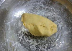 上班天天吃瓜吃饼的说说,瓜饼相伴的甜蜜滋味-第1张图片-国产精品黑料吃瓜网曝