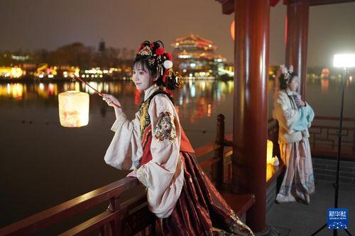 西安吃瓜汉服ppt-第1张图片-国产精品黑料吃瓜网曝